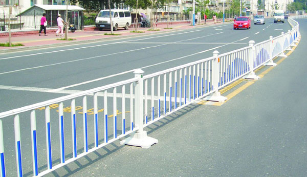 仙桃道路蝴蝶视频app污版下载为什么选择锌钢蝴蝶视频app污版下载(图1)