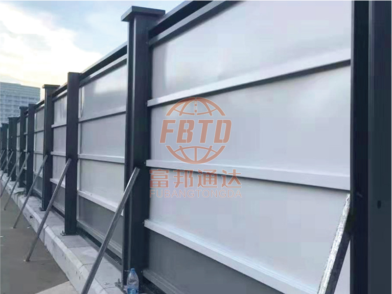 驻马店金属围挡安装的注意事项(图1)