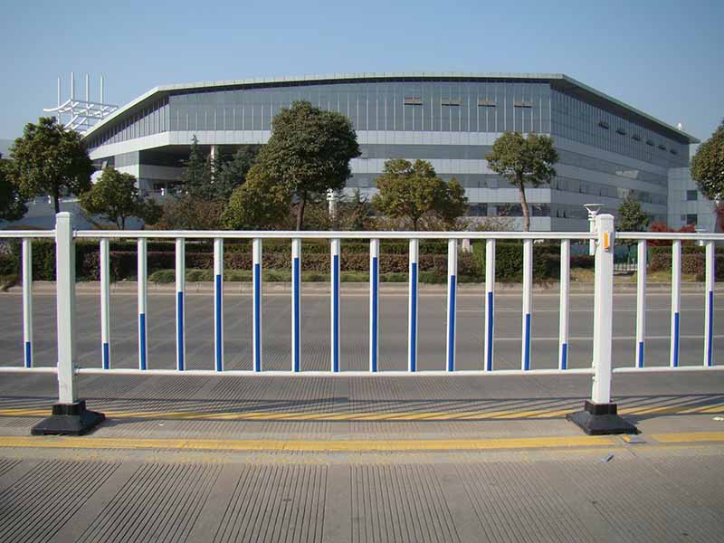 道路中间隔离蝴蝶视频app污版下载(图1)