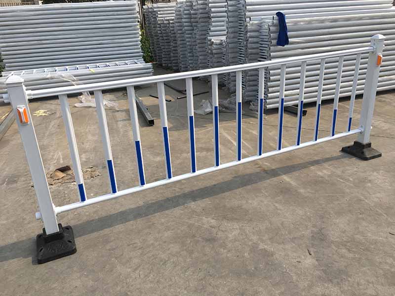 道路中间隔离蝴蝶视频app污版下载(图2)